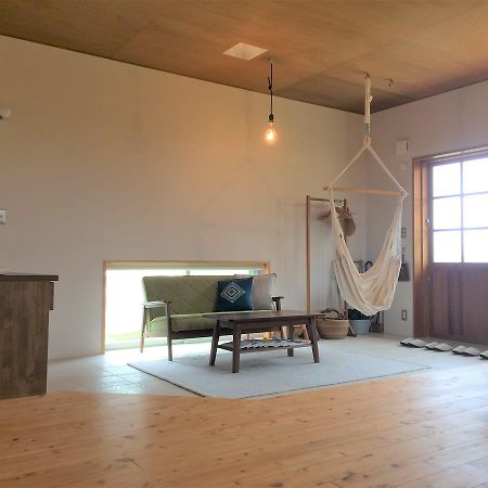 Bed and Breakfast Sumica Окинава Экстерьер фото